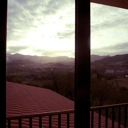 Hotel El Lacayo De Sestiello