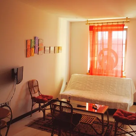 El Lacayo De Sestiello 3*